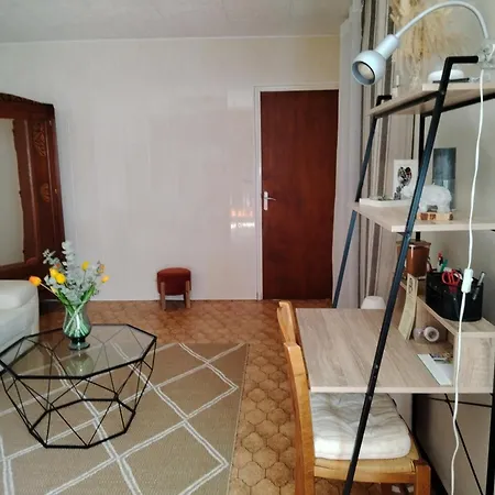 Guest house T1 Zen & Bien-etre, A Flanc De Colline Malijai