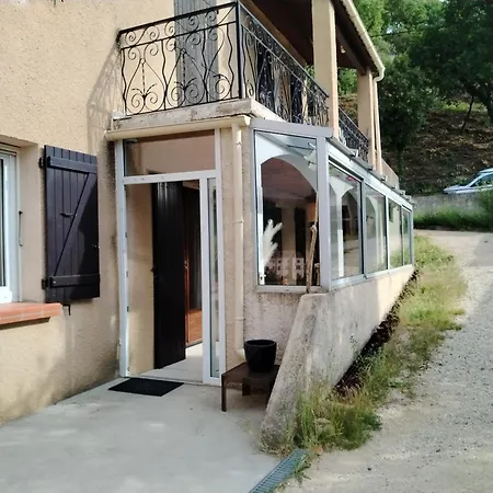 T1 Zen & Bien-etre, A Flanc De Colline Guest house